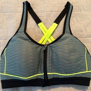 Victorias Secret VSX Knockout Sports Bra Front Closure 32C